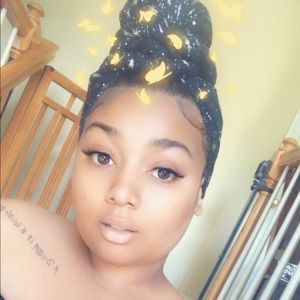 Meet your Posher, Lashaye